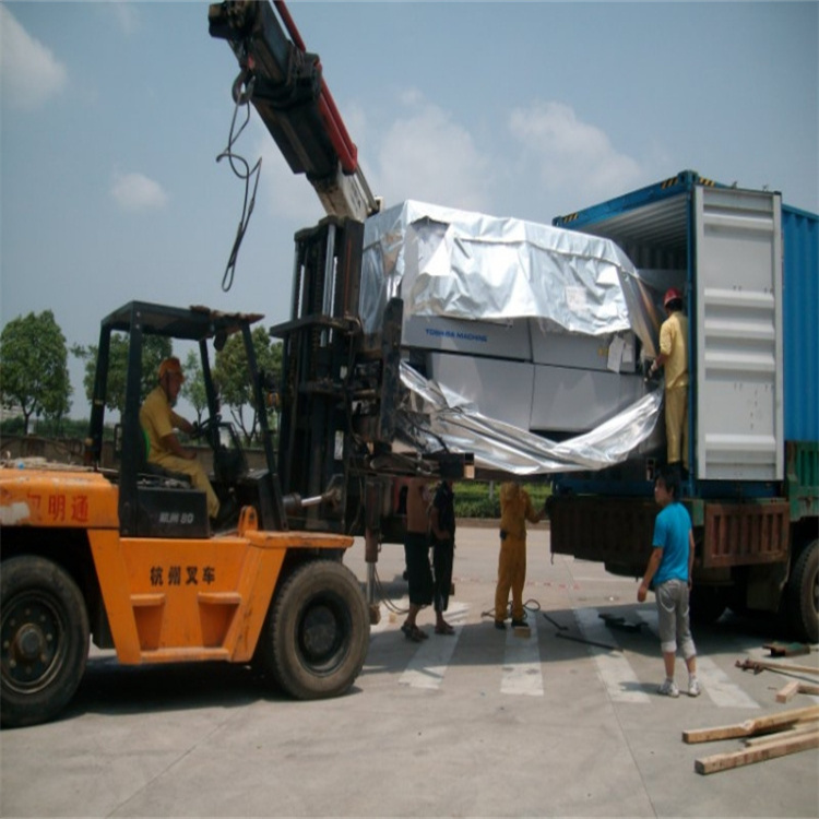 翔安机器吊装移位